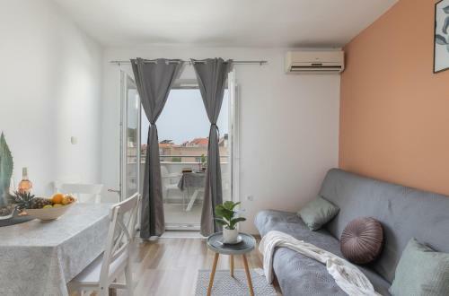 Apartments M