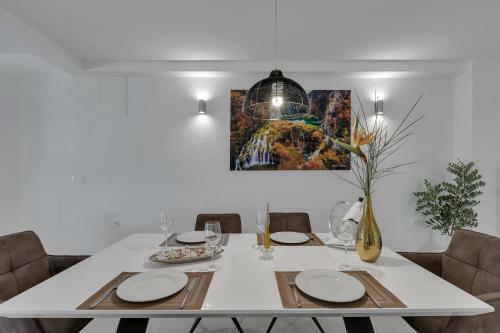 Luxury Apartments Diamond