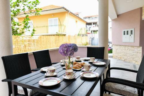 Modern Holiday Apartment "libra" With Swimming Pool
