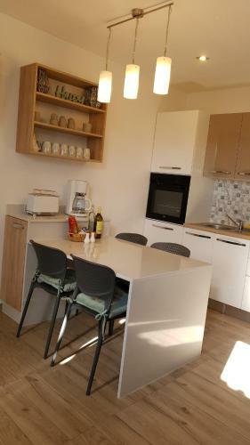 La Dolce Vita Apartments Unit 2