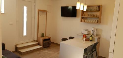 La Dolce Vita Apartments Unit 2