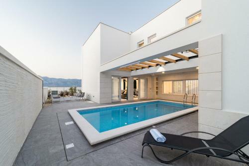 Beautiful Villa Symphony