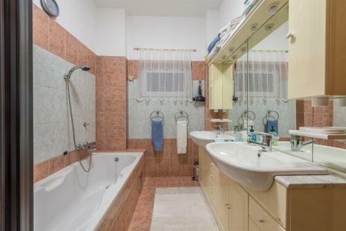 Poolincluded - Seaview Villa Nika