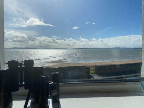 Charming 3 Bedroom Beach-front Townhouse