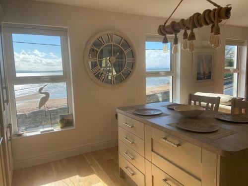 Charming 3 Bedroom Beach-front Townhouse