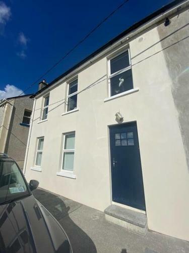 Charming 3 Bedroom Beach-front Townhouse