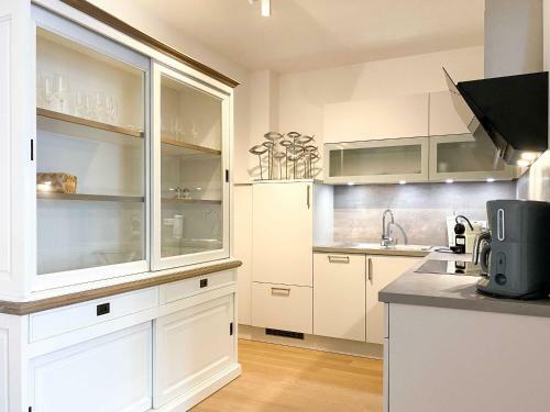 Duenenliebe Apartment 10