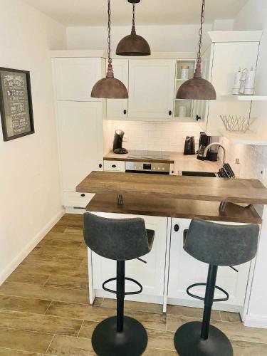 Duenenliebe Apartment 19