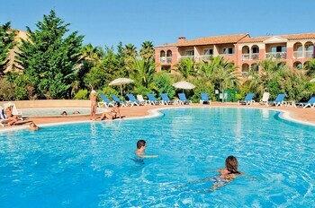 Hotel Pierre & Vacances Le Hameau De La Pin�de