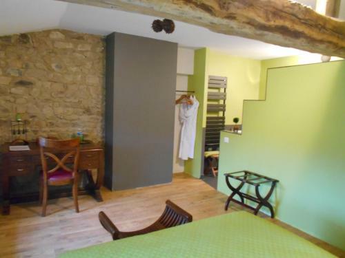 Bed & Breakfast Domaine De La F�e-licit�