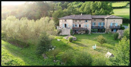 Bed & Breakfast Domaine De La F�e-licit�