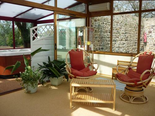 Hotel Le Relais De Beaucemaine
