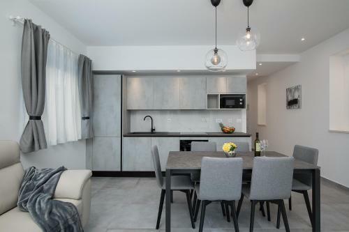 Apartments Igor