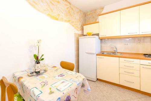 Apartments Petener - Great Location