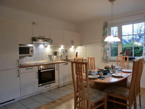 Apartamento Ferienwohnung U8 "d�nengras"