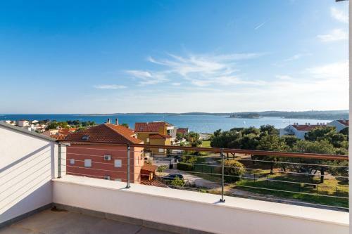 Apartments Medulin By The Sea