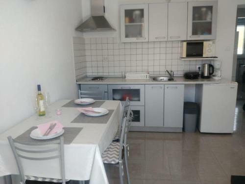 Lana Apartman