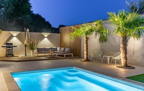 New Design Villa With Full Comfort