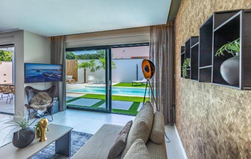 New Design Villa With Full Comfort