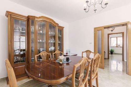 Villa Greenhouse Unna With Heated Pool
