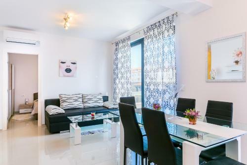 Apartments Vizula Sunset C