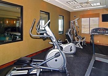 Hotel Comfort Suites Near Northeast Mall