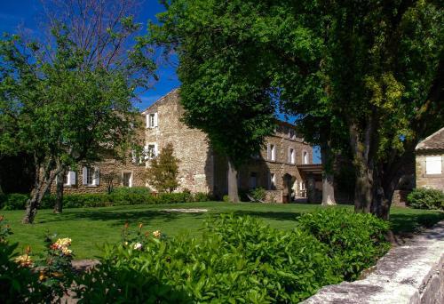 Hostal La Mouti�re