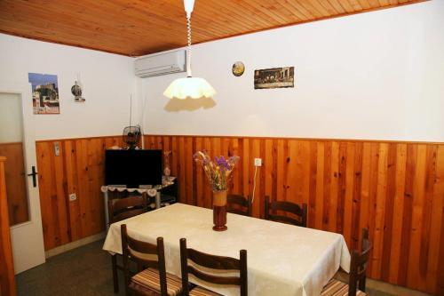 Apartments Ana