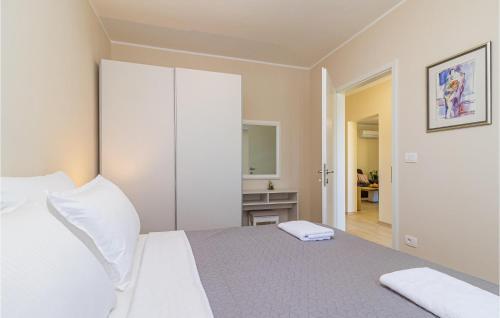 Awesome Apartment In Medulin With Wifi And 3 Bedrooms