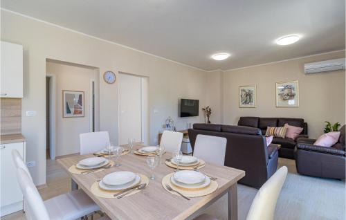 Awesome Apartment In Medulin With Wifi And 3 Bedrooms