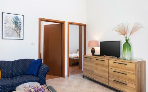 Apartment Fenera With Private Swimming Pool
