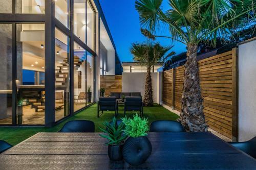 Luxury Taboo Villa & Spa