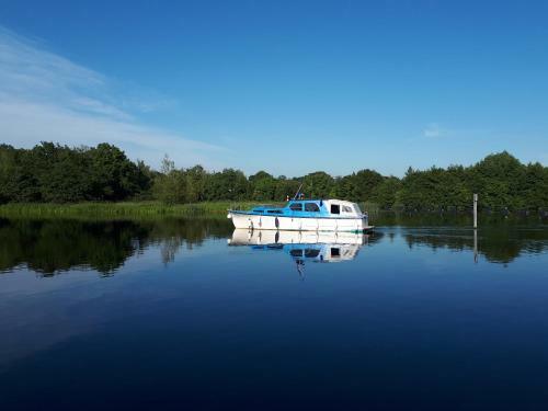 Cruiser Boats Ireland Shannon