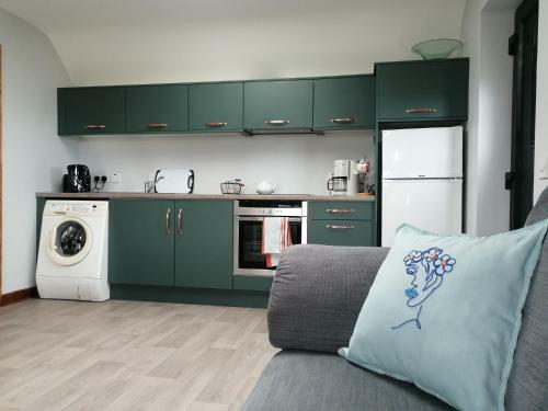 Fantastic Private Self Catering Upstairs Apartment