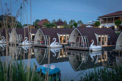 Schwimmendes Seehotel