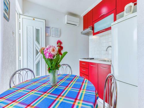 Apartments Ivo