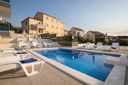 Hostal Apartments Blueview