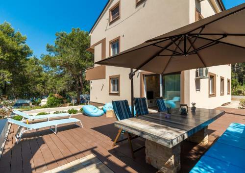 Apartamentos Beach House Villa - Ap. 2