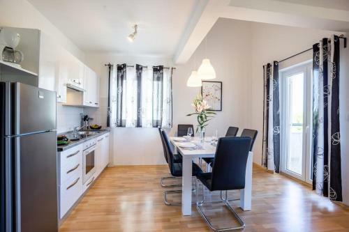 Apartments Punta Premantura