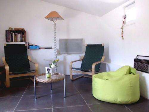 C�t� Cour, C�t� Jardin