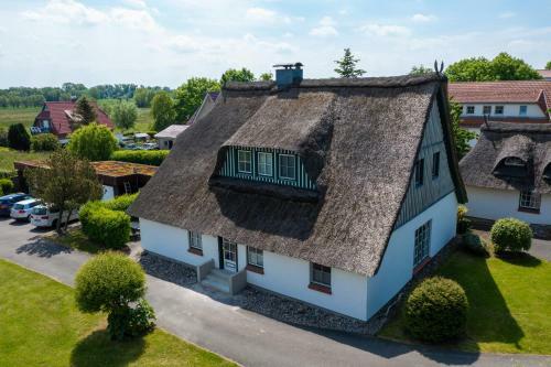 An Der Steilk�ste Finnh�tte 02