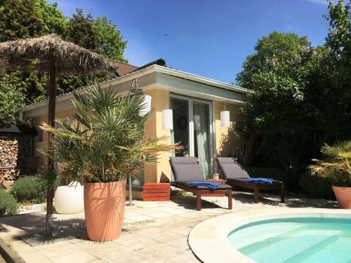 Apartment Tinyhouse Mit Pool, Outdoor Whirlpool Und Garten