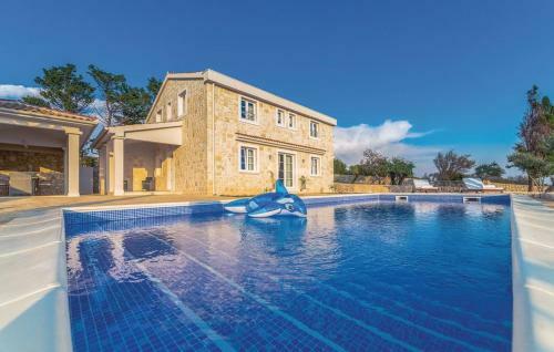 Villa Toma I