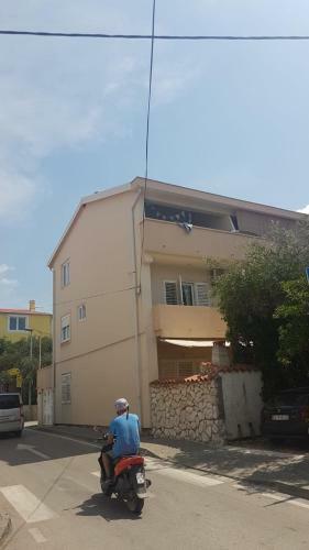 Levant, Cosy And Modern Apartment In Novalja Center