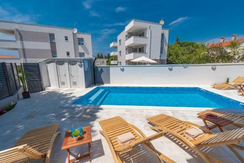 Apartamento Villa Star 1 A Centrally Located Ap. With A Pool