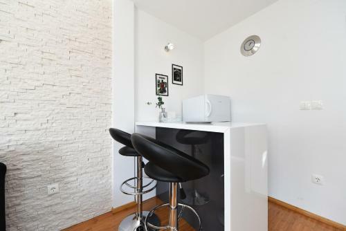 Maro Modern Apartment By The Sea