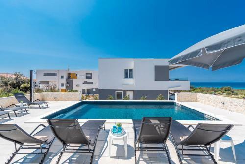Villa Adria 1 Luxury Apartment With A Pool