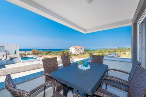 Villa Adria 1 Luxury Apartment With A Pool
