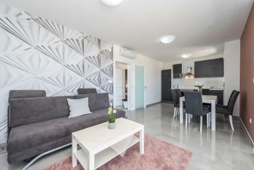 Villa Adria 1 Luxury Apartment With A Pool