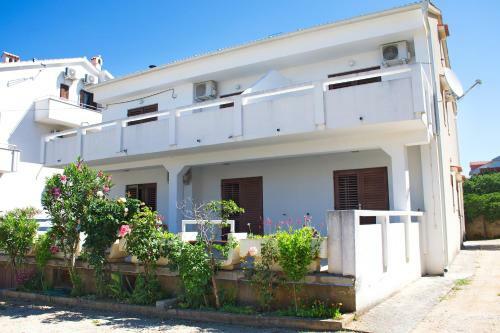 Apartments Close To Center